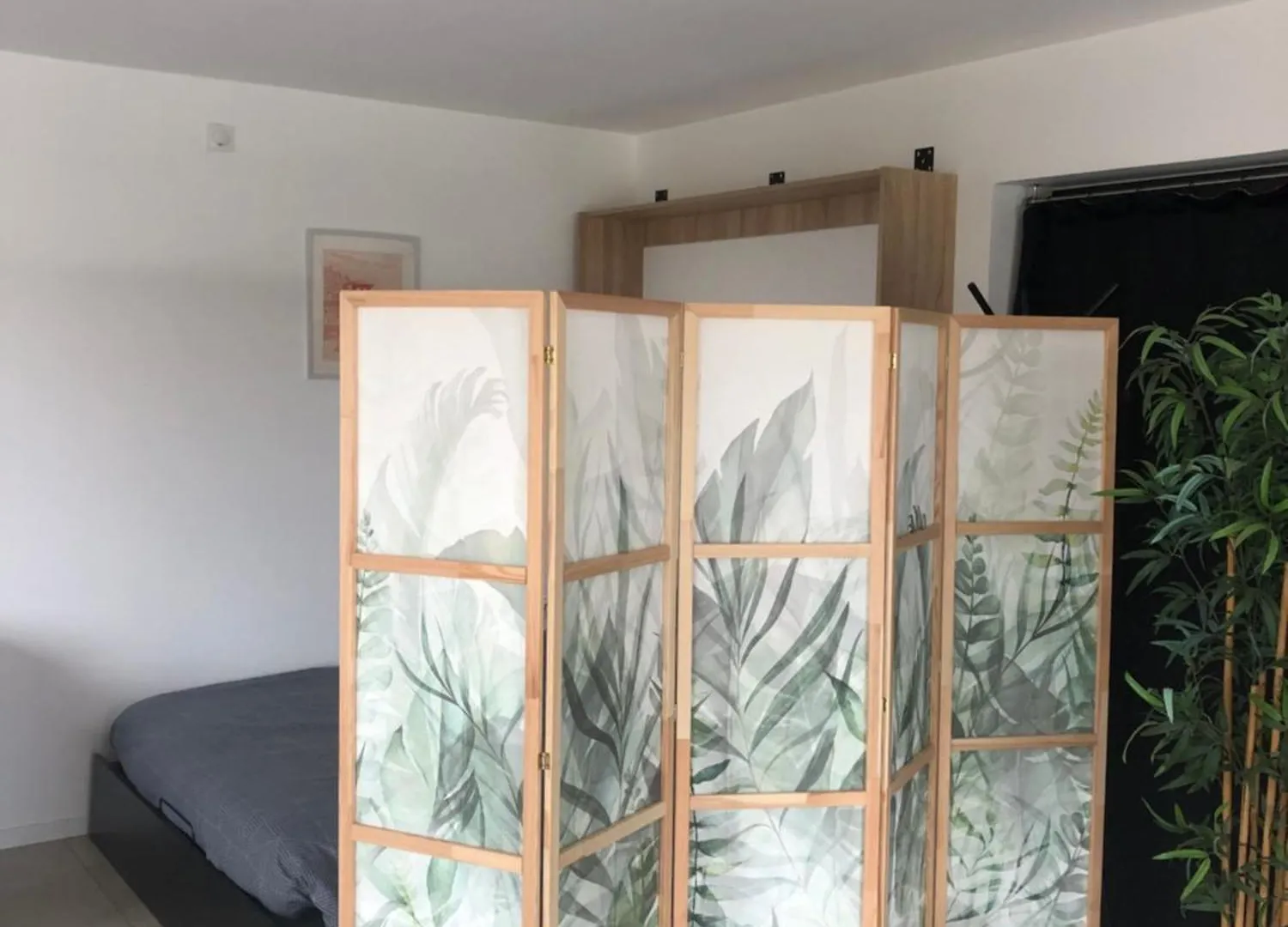 Studio Mimosa Crest